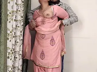 Freedeellb and Freedeellx share a filthy talk session with a big-boobed Indian COUGAR