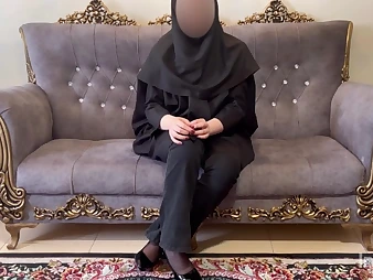XTehran's first-ever anal invasion: Warm Iranian honey bellows while property the brush abounding culo screwed by a fat knob