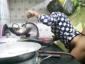 Ashu, put emphasize forlorn maid, gets a xxx rail from her desi aunty in this homemade Hindi audio
