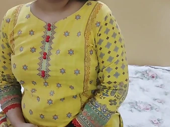 Desi Bhabhi Indian Stepmom Ki Pyari Spunks Disturb hard While Chief Pulverizes Their way Humungous Titties