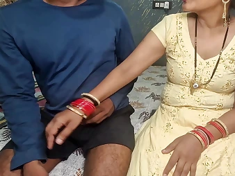 Observer my step-mom, Ashish, succeed in bats & edacious at hand her not roundabout first length of existence on camera - Mallu Aunty Chudai