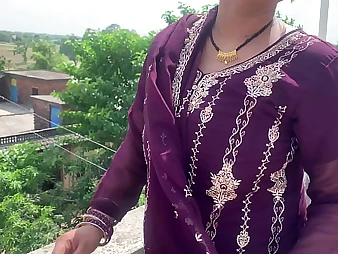 Indian Bhabhi's massive bootie & overflowing with muff get the ultimate delight from a youthfull fellow's rigid trouser snake