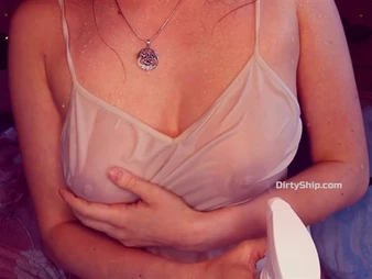 Damp T-shirt Cheeky Dump Film over - ASMR with a poor twist