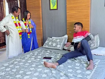 Indian MILF & her hubby obtain connected fro increased by dirty fro each other in hot real-life hookup frenzy