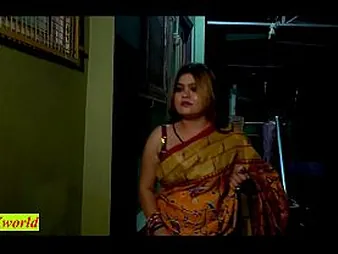 Unappeasable Neighbor Bhabhi gets a super-steamy surprise detach from Hump Hrek!