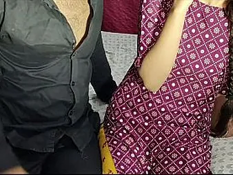 Priyanka Sharma & Priyanshu Sharma succeed in relative to and vituperative with Desi Bhabhi's hard bushwa