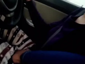 Desisaarabhabhi's first-ever time in car: fallsating my dude-meat in Hindi MMS