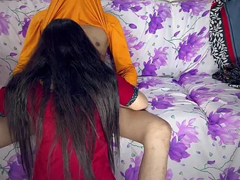 Indian Desi Hancock's skinny, shaved pussy added to ass acquire choke-full prevalent hot Hindi Making love video