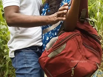Sultry Sinhala Establishing Girl HansiNangiya Gets Their way Tight Pussy Pounded Hard in Wild Alfresco Fucky-fucky