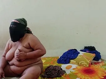 Desi bhabhi gets her nerve-racking cooter plowed dead to the world concerning saree